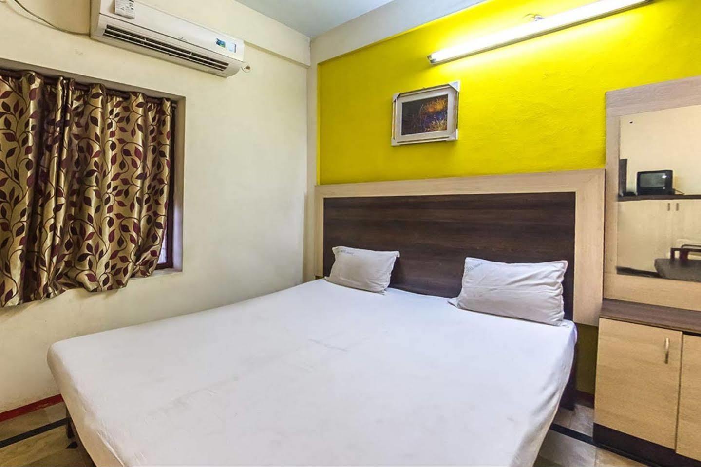 Collection O Ammayi Hotels & Resorts Tiruvannamalai Exterior photo